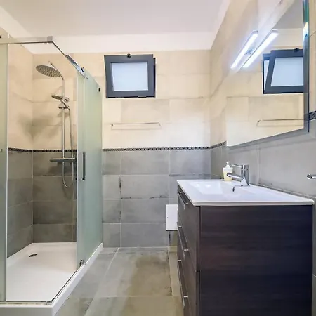 Casa Cabral By Mth بيت للعطل بونتا دو سول